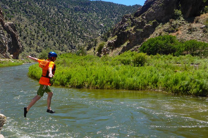 Meio dia Bighorn Sheep Canyon Rafting Aventura Cañon City CO