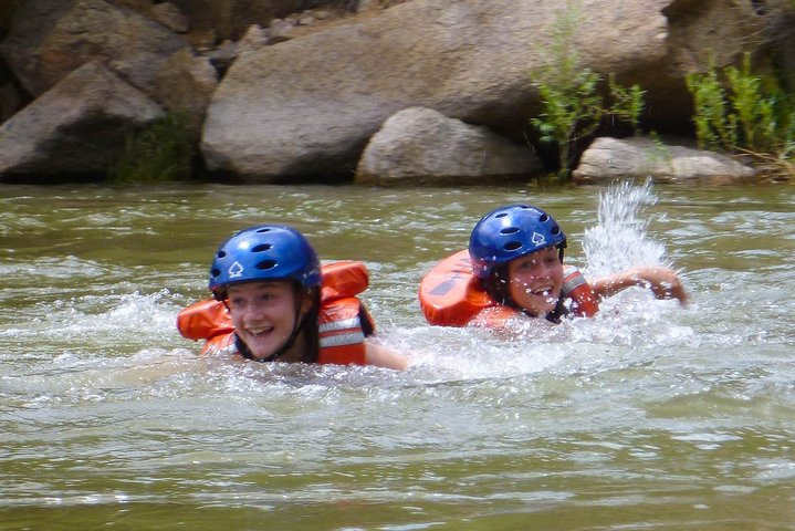 Meio dia Bighorn Sheep Canyon Rafting Aventura Cañon City CO