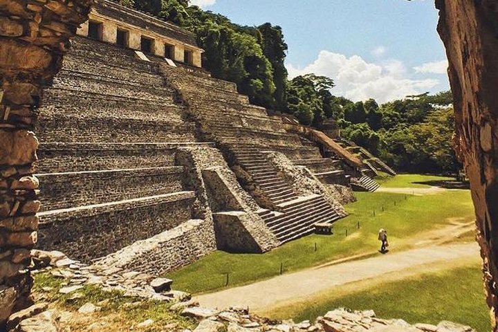 Tour em cascatas de Agua Azul, Cascata Misol-Ha e Zona Arqueológica de Palenque.