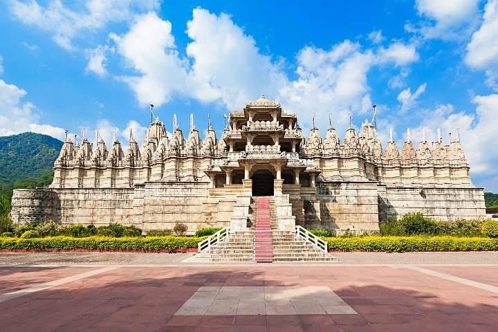Kumbhalgarh Fort e Jain Temple Tour de dia inteiro de Jodhpur para Udaipur