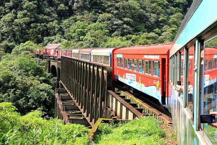 Scenic Treinrit naar historische steden Morretes en Antonina