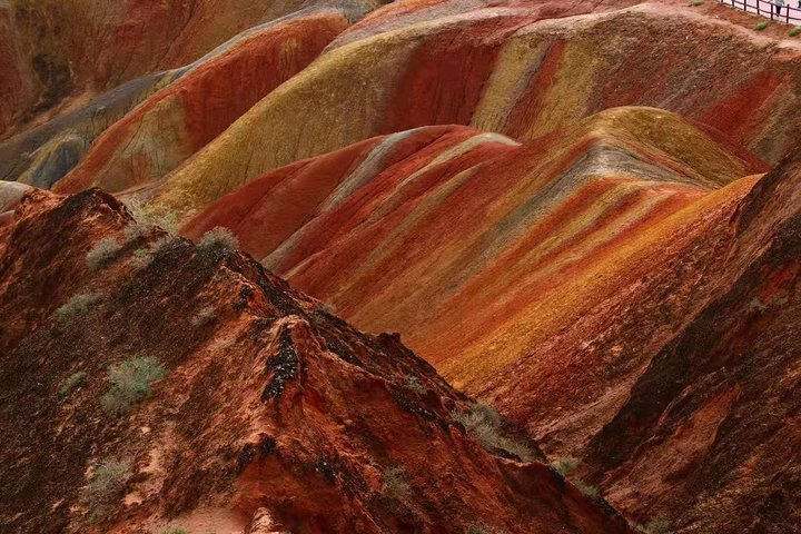 Excursión privada de un día: grutas del templo de los cascos de caballos y la forma de relieve de Zhangye Danxia