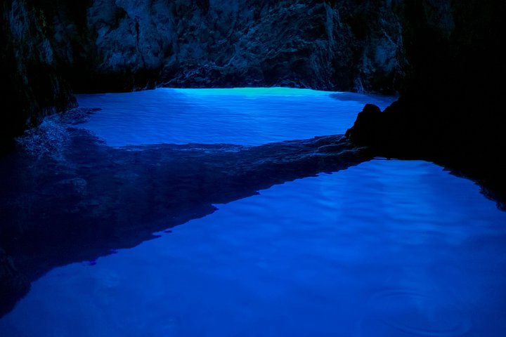 Gruppentour zur Blauen Höhle und zu den Pakleni-Inseln ab Hvar