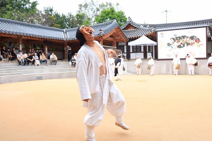 Visite du village folklorique UNESCO à Andong, incluant le musée du soju de Séoul en train KTX