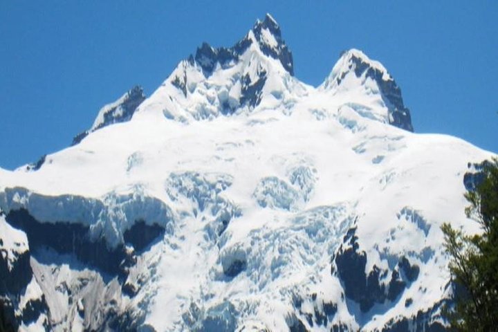 Scopri il Cerro Tronador con il Ghiacciaio Ventisquero Negro
