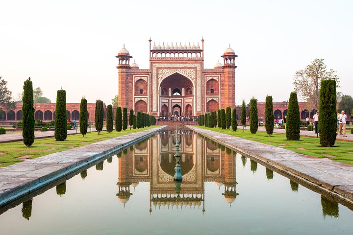 Private Taj Mahal & Agra Tour from Delhi with 5 Star Hotel Meal