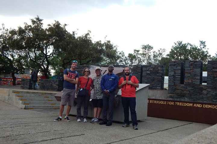 Tour de medio día guiado por Soweto y el Museo del Apartheid