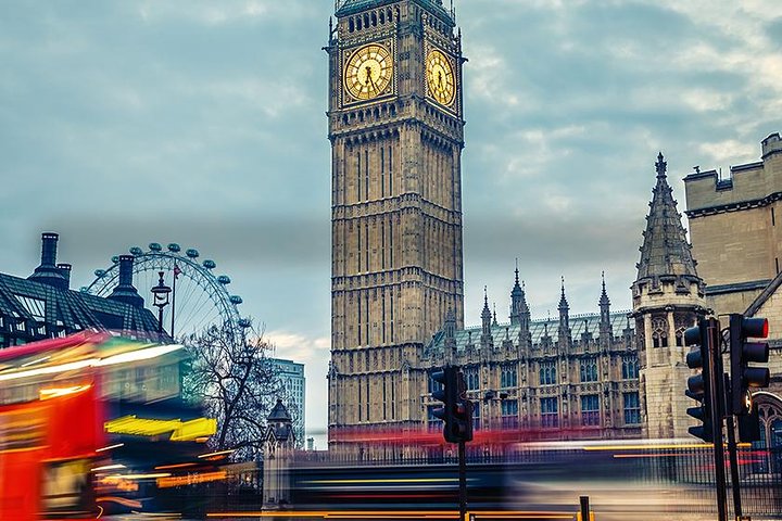 Traslado privado de Londres desde el aeropuerto de Stansted al centro de la ciudad