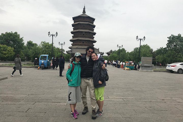 Excursión privada de un día a Datong organizada por el guía turístico local Nancy