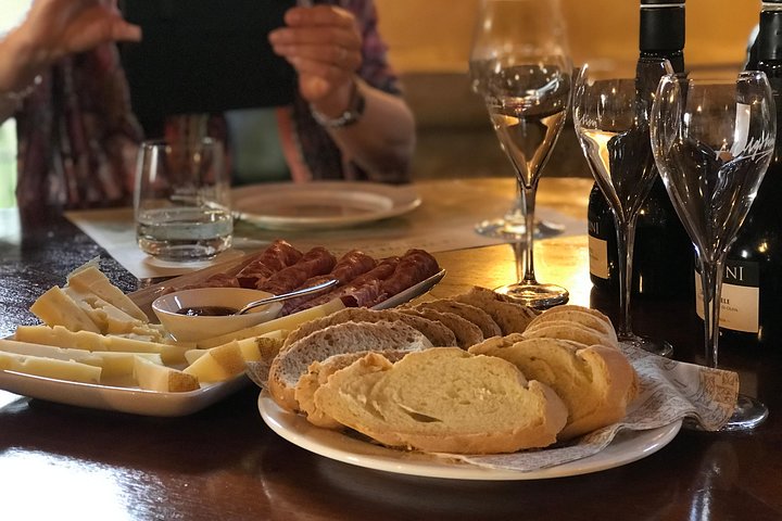 Große Tour durch Valpolicella : Schwerpunkt Amarone, 2 Weingüter und Mittagessen