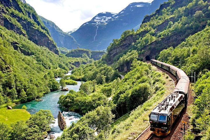 Oslo til Sognefjord Privat heldags tur/retur Inkludert Flåm jernbane