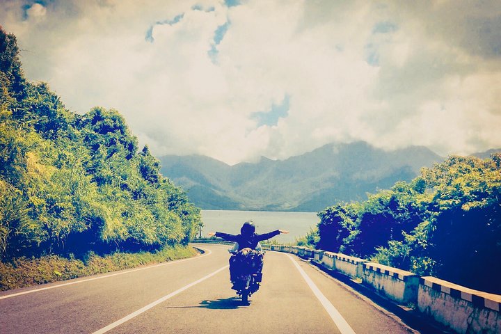 Easy Rider Motor Tour via Hai Van Pass vanuit DaNang/HoiAn/Hue