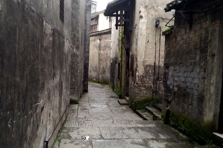 Privétransfer van Fenghuang naar Guilin en stopt bij Hongjiang