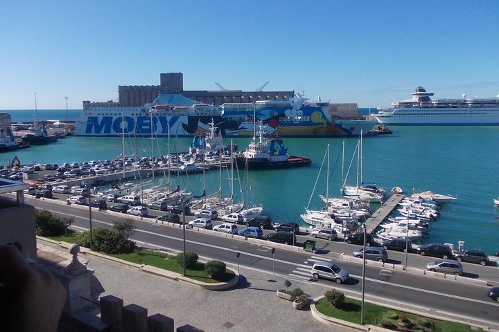Delt transport fra Civitavecchia brygge til Roma hotell eller flyplass
