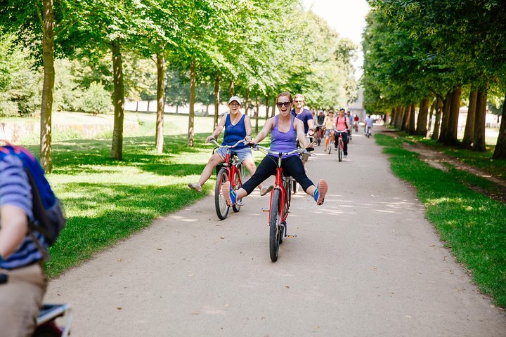 Versailles Ganztägige Fahrradtour mit Schloss, Gärten und Picknick