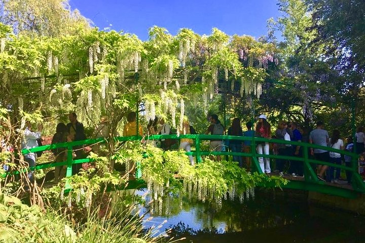 Versailles Palace & Giverny Privétour met lunch en hotelophaalservice