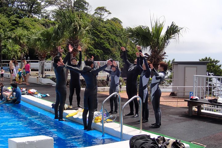Experience diving Scuba diving in Japanese waters!! It's your first time.Beginner to veteran instructors will guide you with kindness and care.