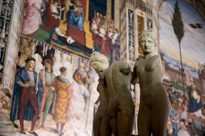 Excursion d'une journée en Toscane au départ de Florence : Sienne, San Gimignano, Pise et déjeuner dans une cave
