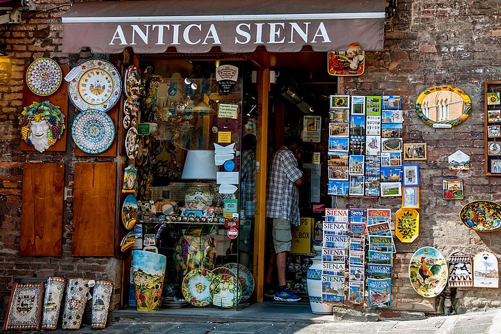 Excursion d'une journée en Toscane au départ de Florence : Sienne, San Gimignano, Pise et déjeuner dans une cave