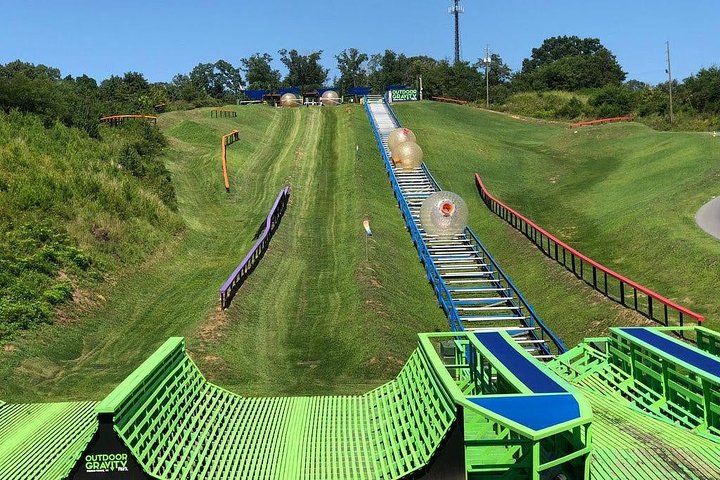 Eintrittskarte für den Outdoor Gravity Park Zorbing in Pigeon Forge