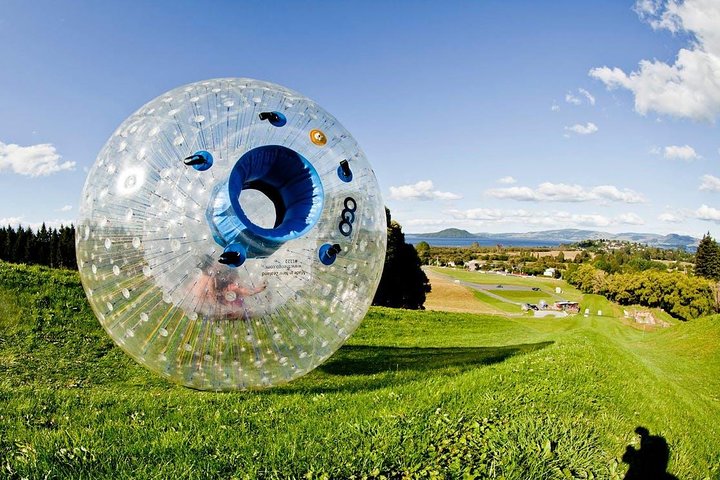 Eintrittskarte für den Outdoor Gravity Park Zorbing in Pigeon Forge