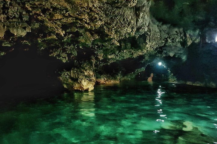 5 dagen 4 nachten Mulu-showcaves met headhunter-paden