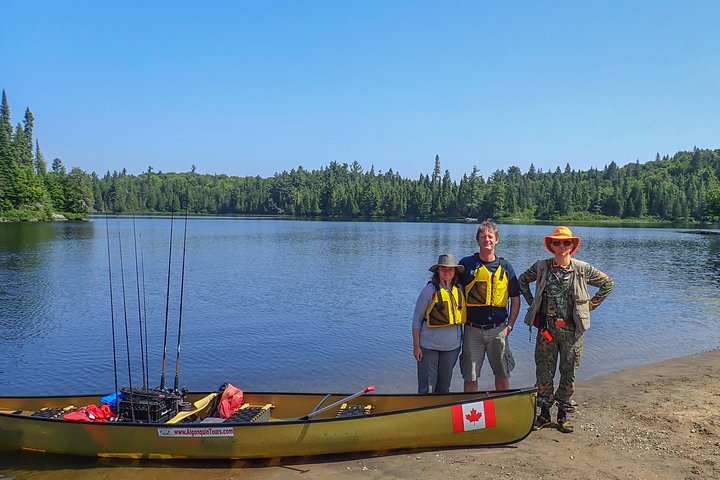 3 heures de pêche à l'achigan et à la truite au parc Algonquin (privé - le prix est pour 1 ou 2 personnes)