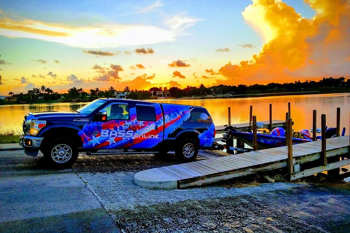 Private Peacock Bass Fishing Charter i nærheten av Boca Raton