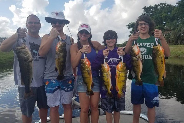 Private Peacock Bass Fishing Charter i nærheten av Boca Raton