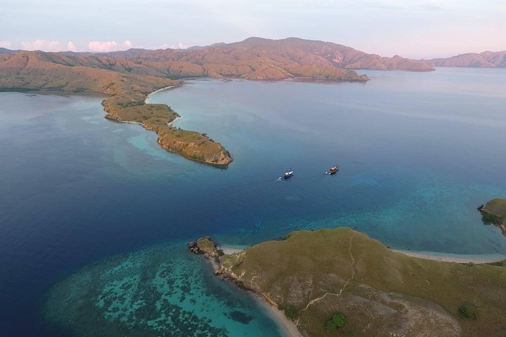 Private boat trip Komodo 2 or more person for 3 days 2 nights, Kelor, Rinca...