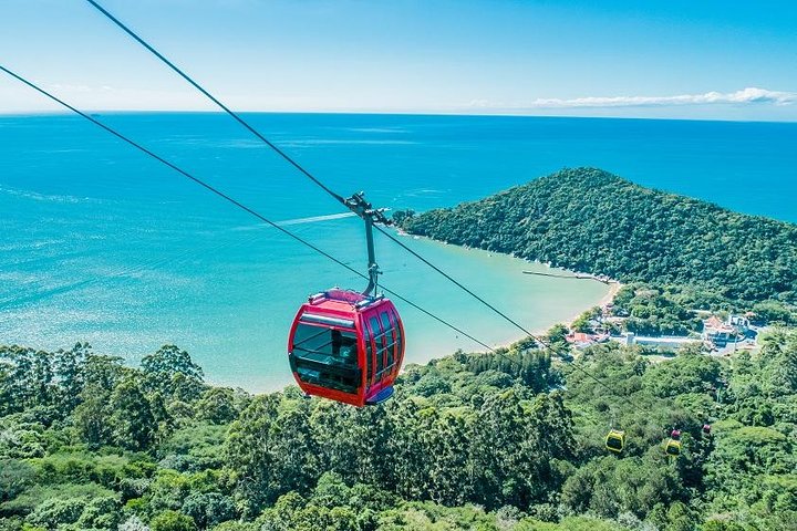 Combinatie piratenboot, strand en Unipraias-park met transfers