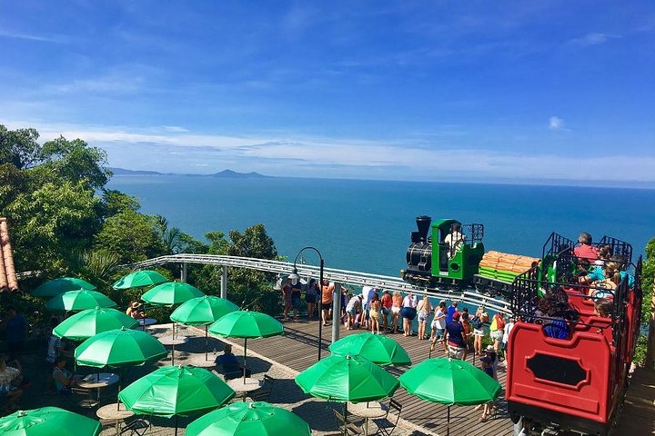 Combinatie piratenboot, strand en Unipraias-park met transfers