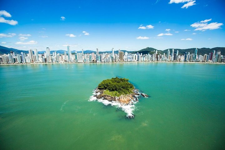 Combinatie piratenboot, strand en Unipraias-park met transfers