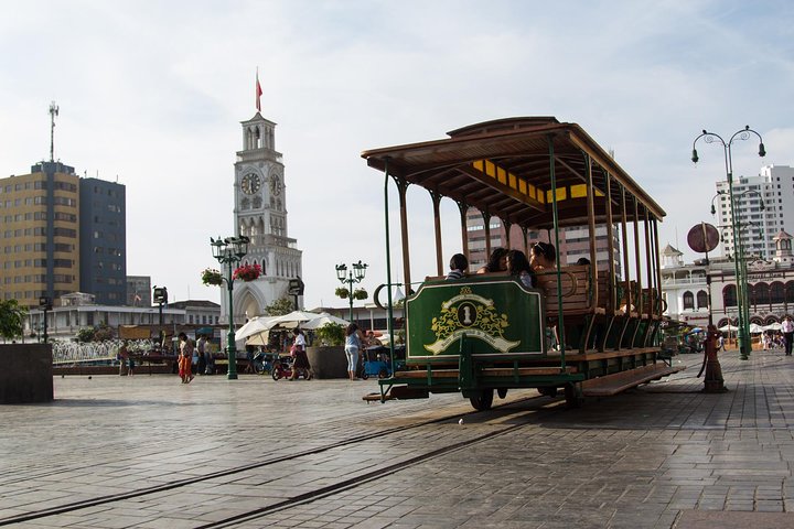 City tour de Iquique con navegación a la boya de Esmeralda