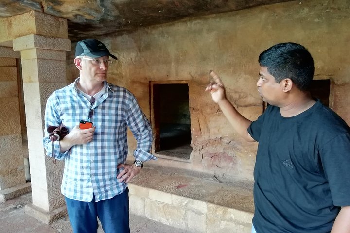 Bhubaneswar stadsrundtur och Konark Sun Temple i privat bil med guide