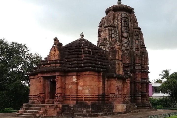 Bhubaneswar stadsrundtur och Konark Sun Temple i privat bil med guide