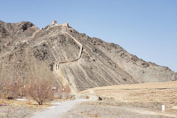 Excursion privée d'une journée: le col de Jiayuguan, la grande muraille surplombante, la tombe Wei et Jin