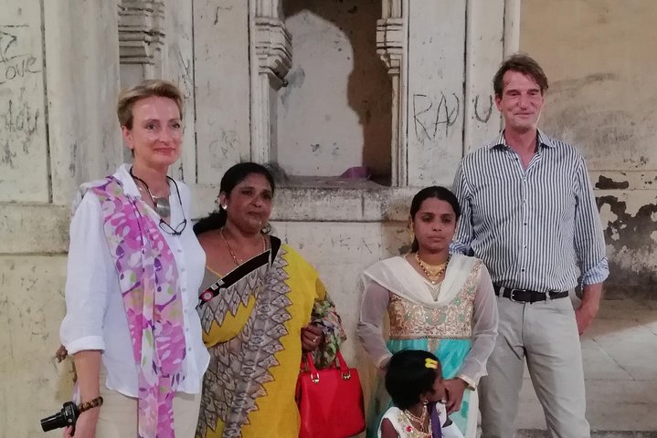 Halvdagstur i Hyderabad til Golkonda-fortet og Qutub Shahi-gravene i privat bil