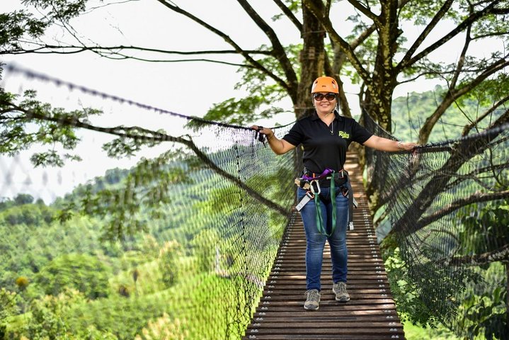 Puntarenas Zipline & River Boat Tours. Puntarenas Landausflug