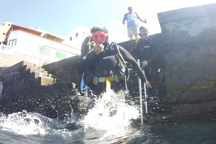 Scuba Diving Beginners Session i Costa Adeje