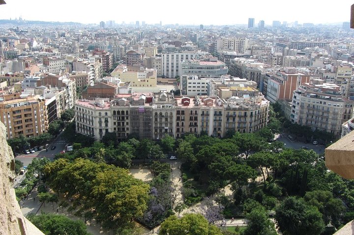 Visita guiada por la Sagrada Familia con acceso a las torres