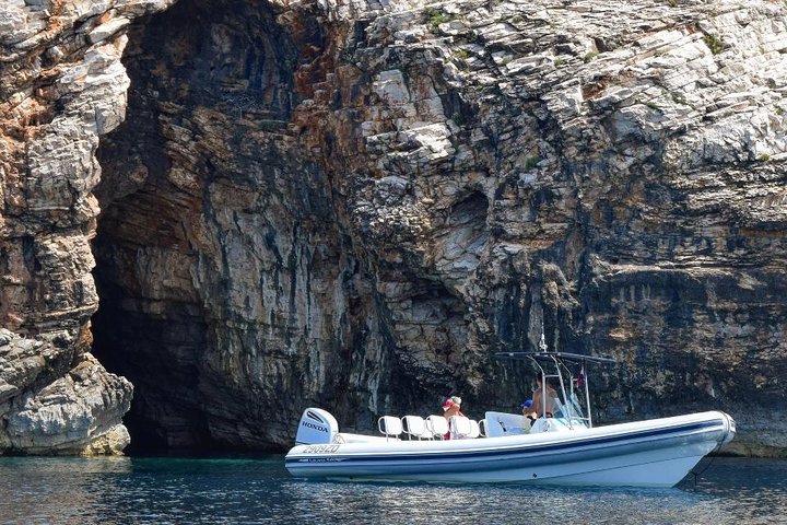 Zadar : The Best of Dugi Otok - Shipwreck, Sandy Beach & Sea Cave(ザダル:ドゥギ・オトクのベスト・オブ・ザ・ベスト)