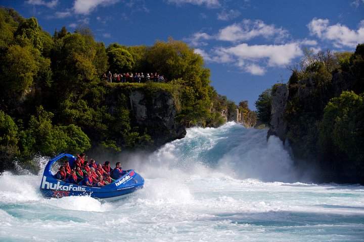 Paseo en jet boat por las cataratas del Huka