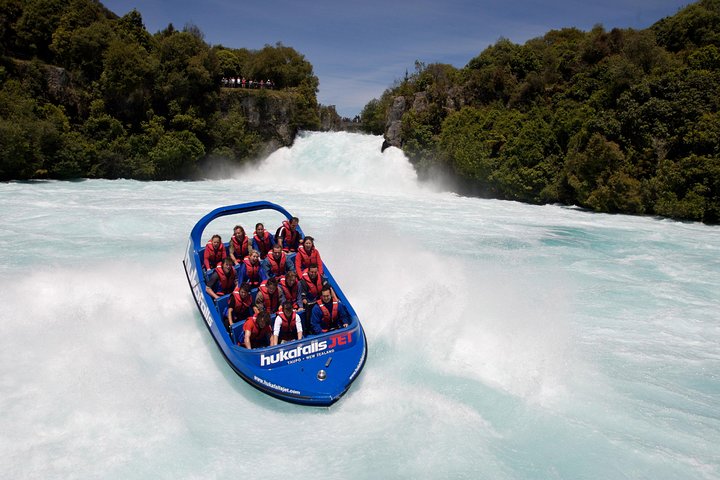 Paseo en jet boat por las cataratas del Huka