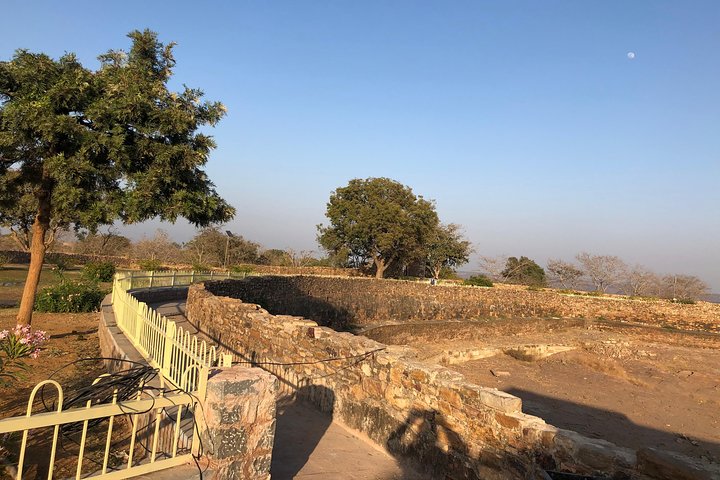 Envägsöverföring från Bundi till Udaipur Drop med Chittorgarh Fort