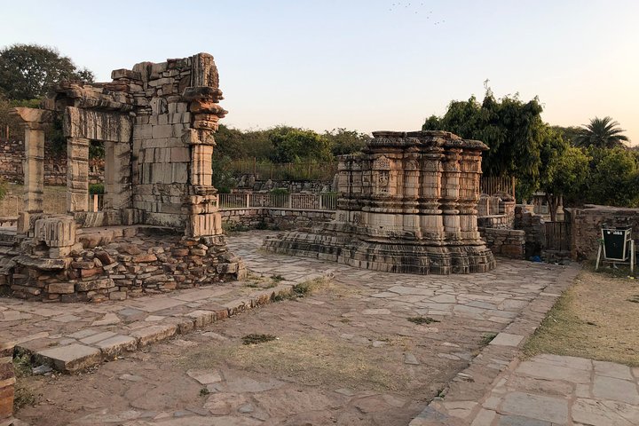 Envägsöverföring från Bundi till Udaipur Drop med Chittorgarh Fort