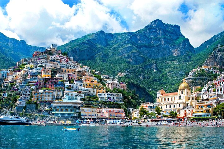 Ganztägige Tour nach Positano, Amalfi und Ravello mit Bootsoption
