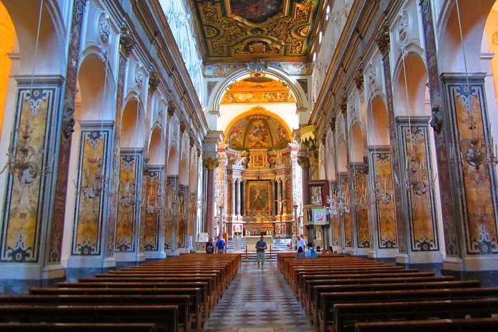 Ganztägige Tour nach Positano, Amalfi und Ravello mit Bootsoption