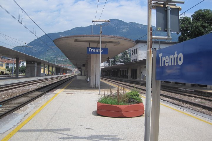 Taxi da aeroporti e stazioni per Madonna di Campiglio e Pinzolo
