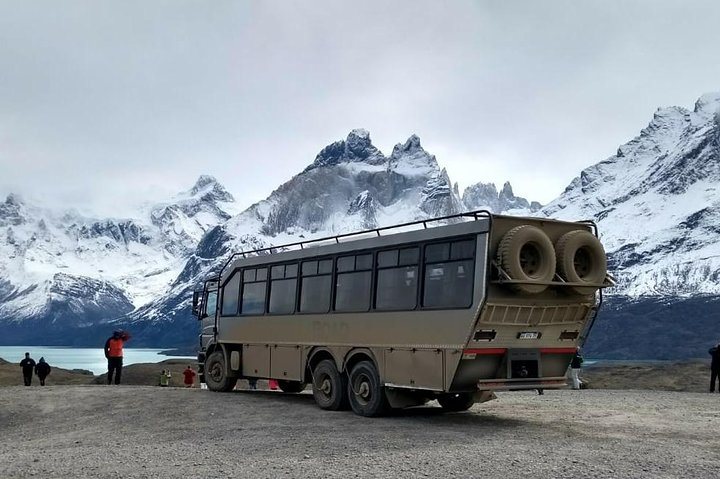 Torres Del Paine heldags terrängbil 4x4 från El Calafate